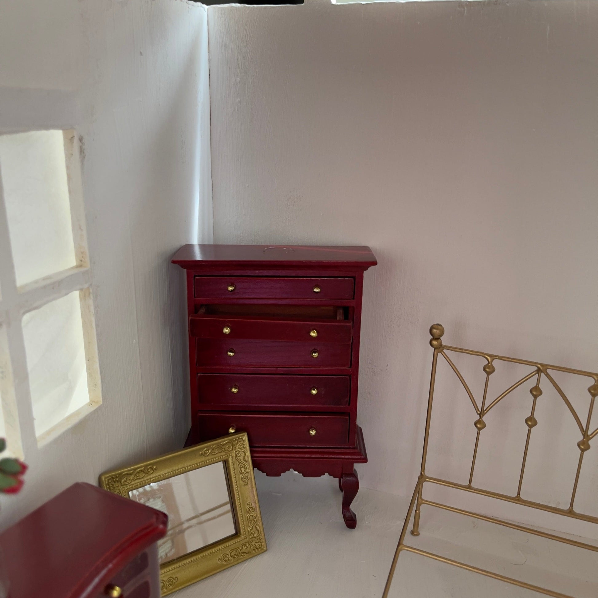 Chantallena Doll House Furniture Fawn’s Flea Market Finds | Eight Piece Furniture and Decor- 1:12 Scale |Lot 11