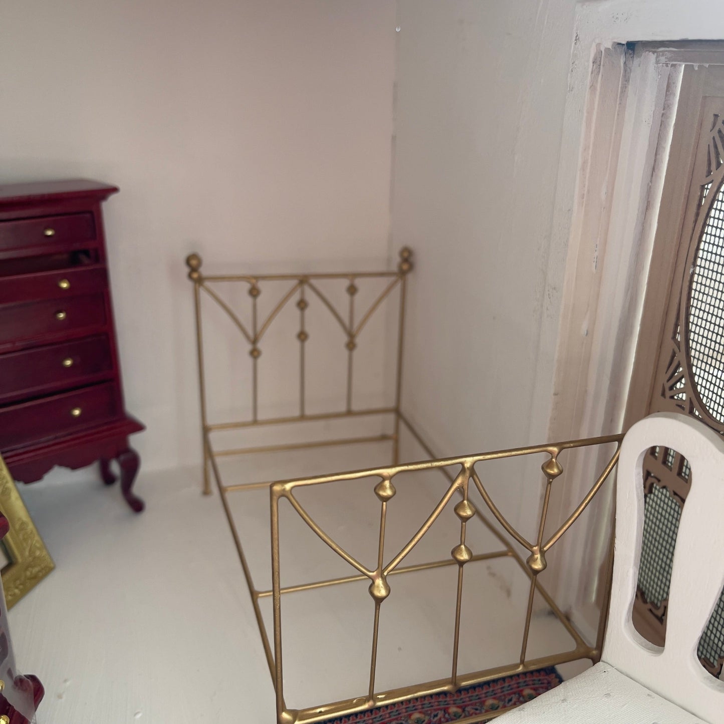 Chantallena Doll House Furniture Fawn’s Flea Market Finds | Eight Piece Furniture and Decor- 1:12 Scale |Lot 11