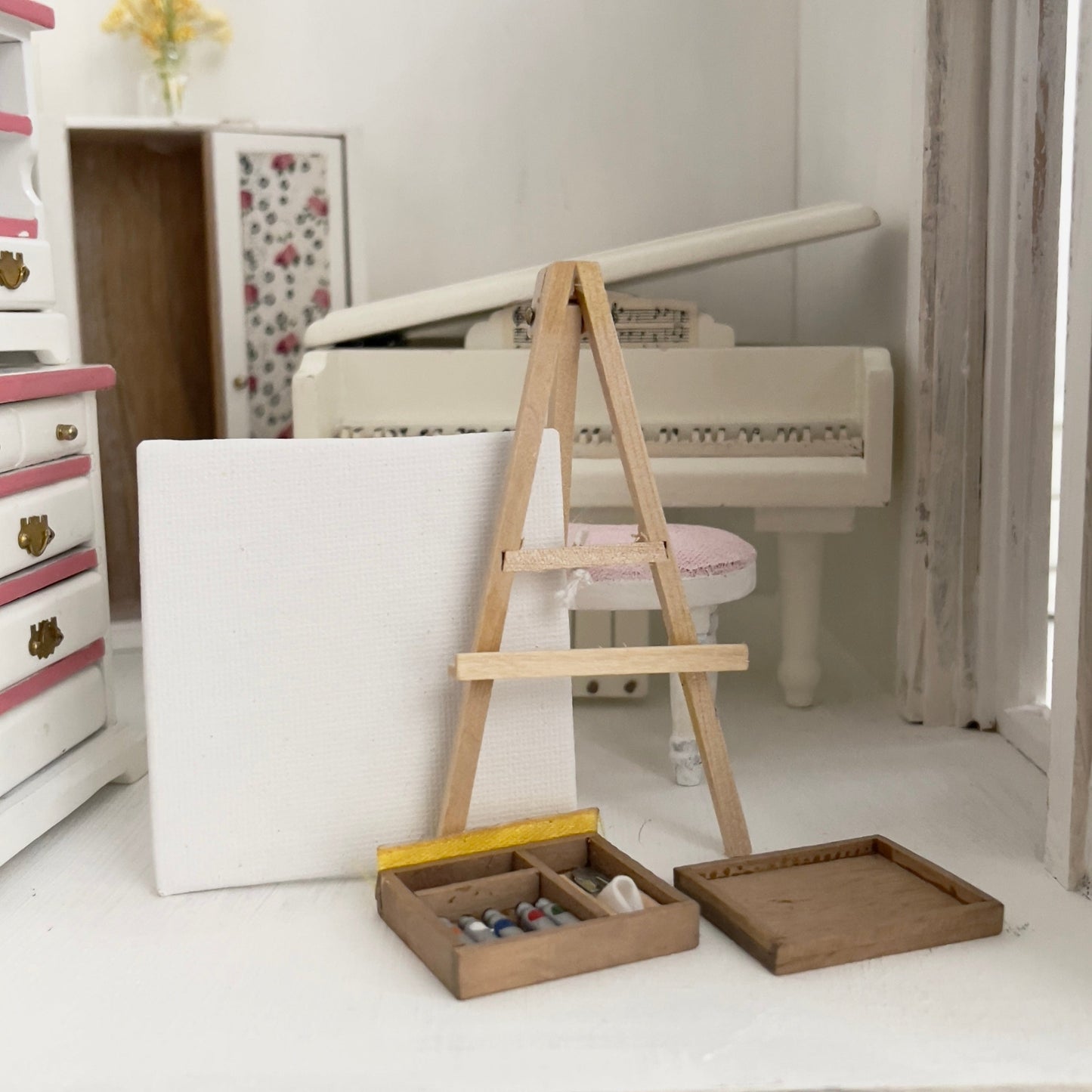 Chantallena Doll House Furniture Fawn’s Flea Market Finds |Eleven Piece Furniture and Decor- 1:12 Scale |Lot 1