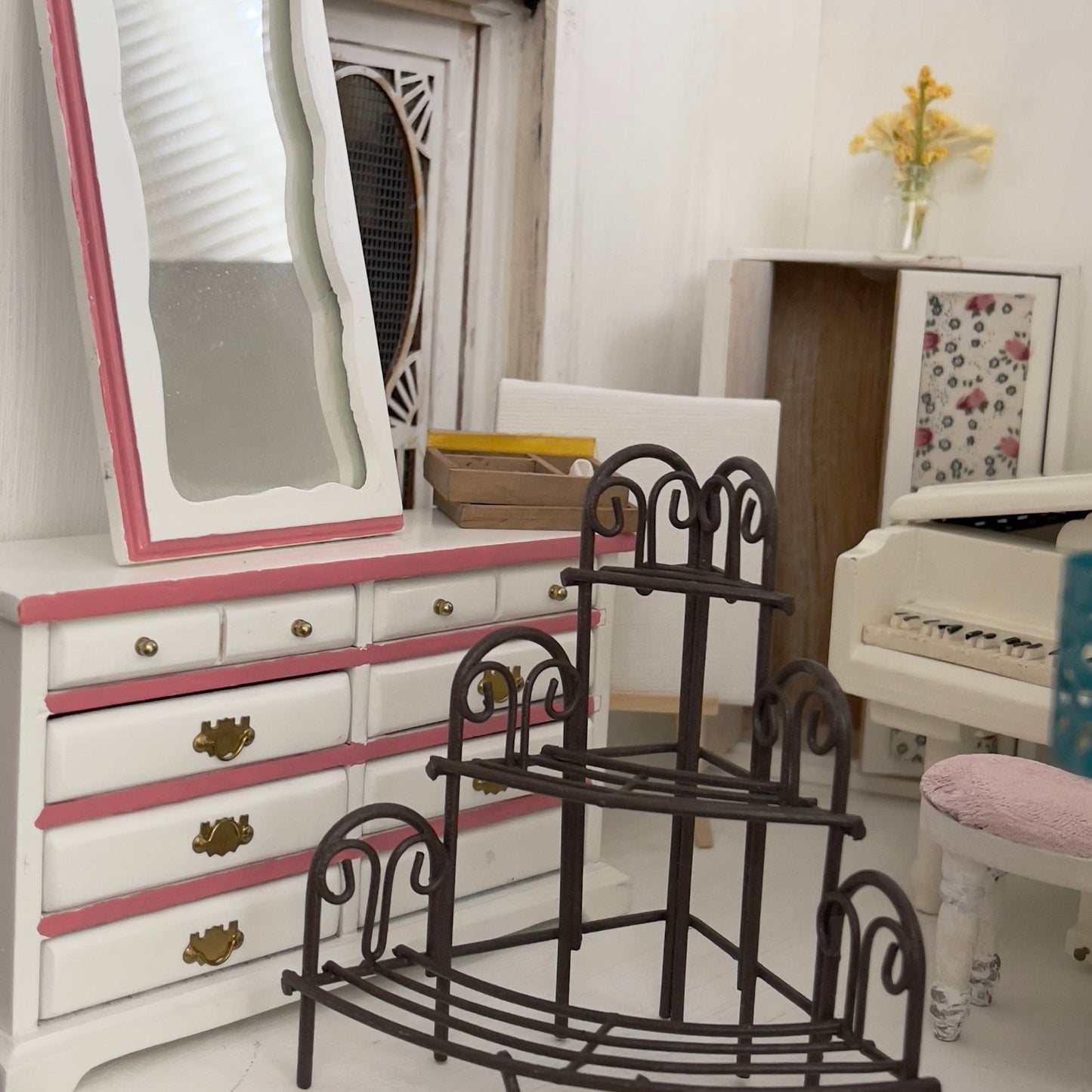Chantallena Doll House Furniture Fawn’s Flea Market Finds |Eleven Piece Furniture and Decor- 1:12 Scale |Lot 1