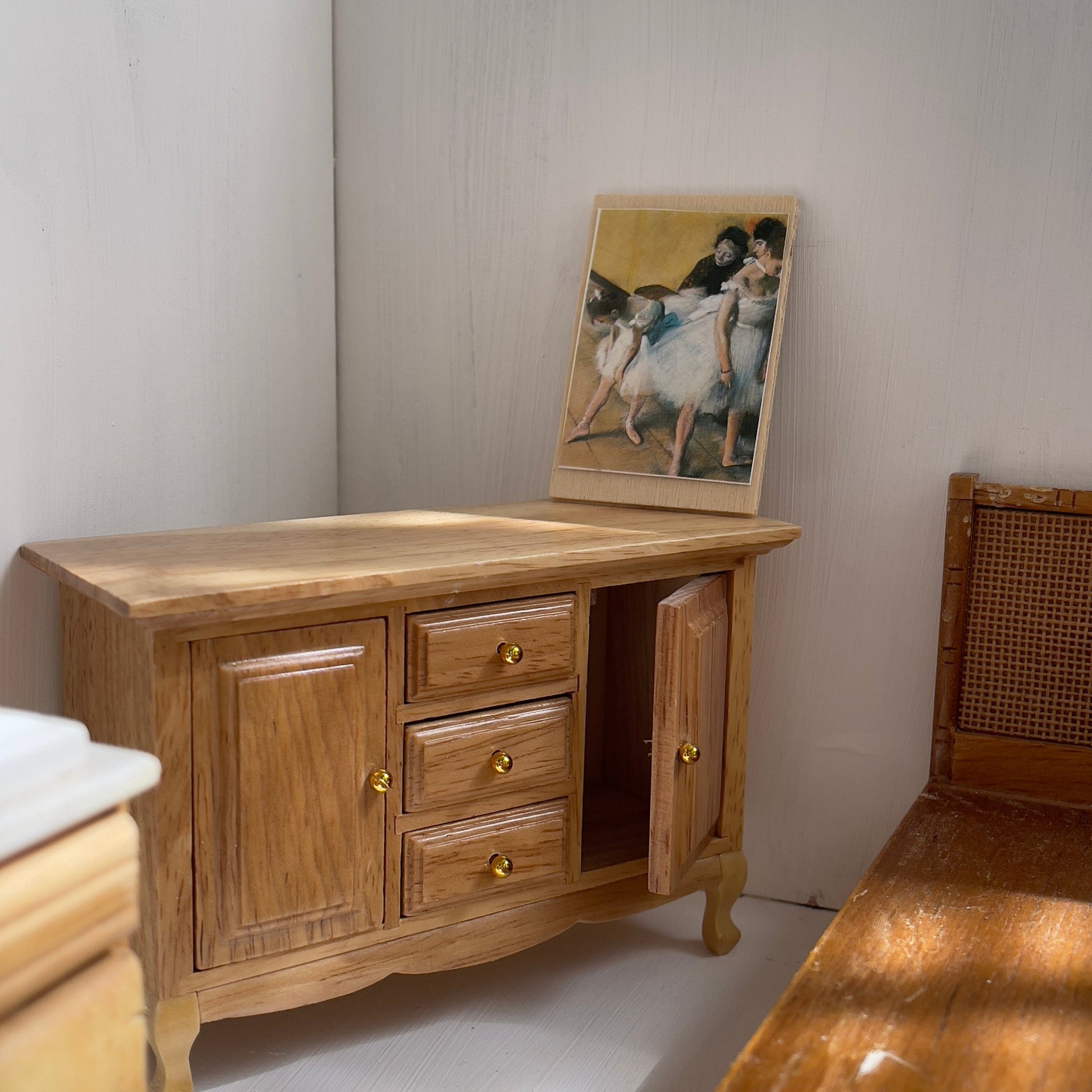 Chantallena Doll House Furniture Fawn’s Flea Market Finds | Eleven Piece Furniture and Decor- 1:12 Scale |Lot 12