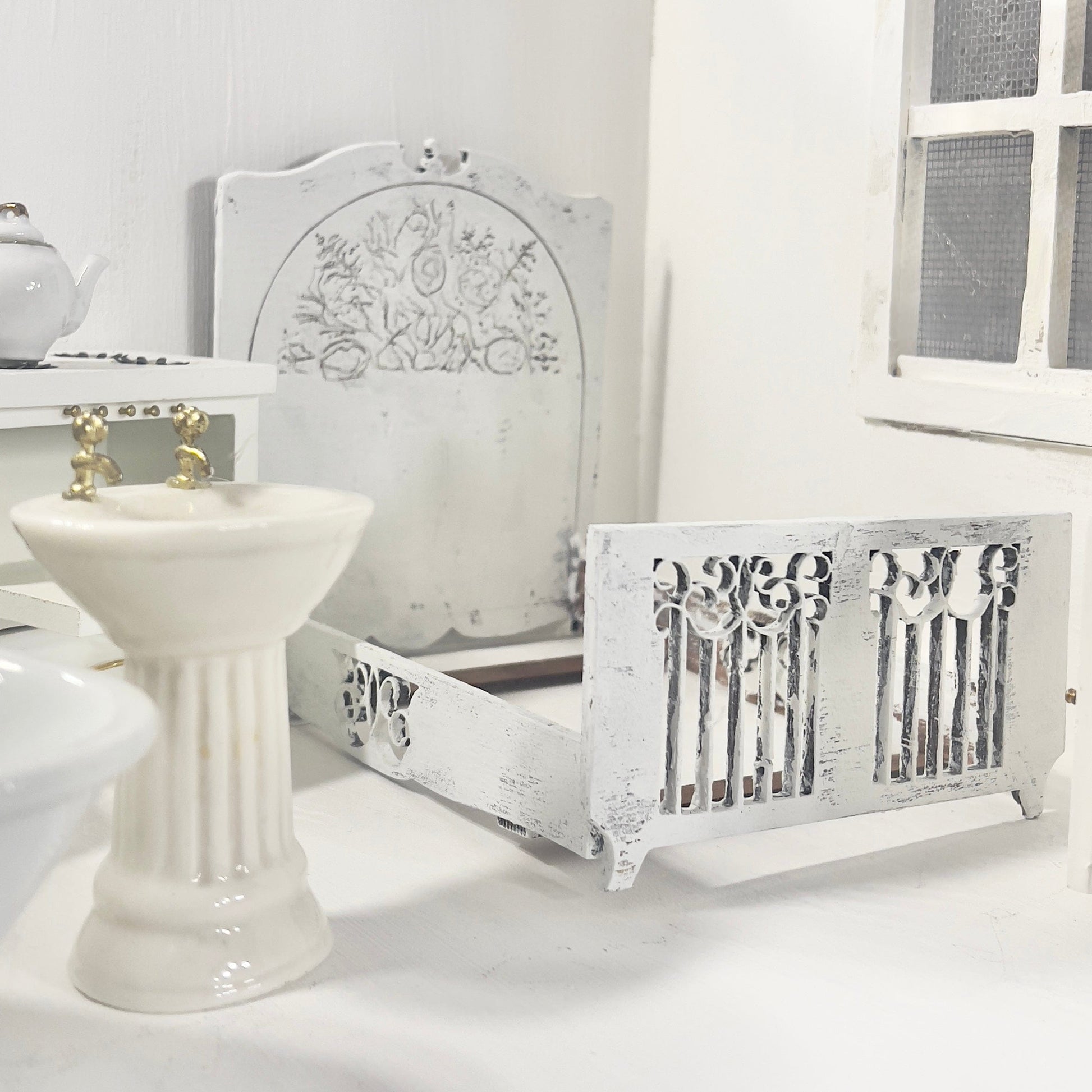 Chantallena Doll House Furniture Fawn’s Flea Market Finds |Eleven Piece Furniture and Decor- 1:12 Scale |Lot 7