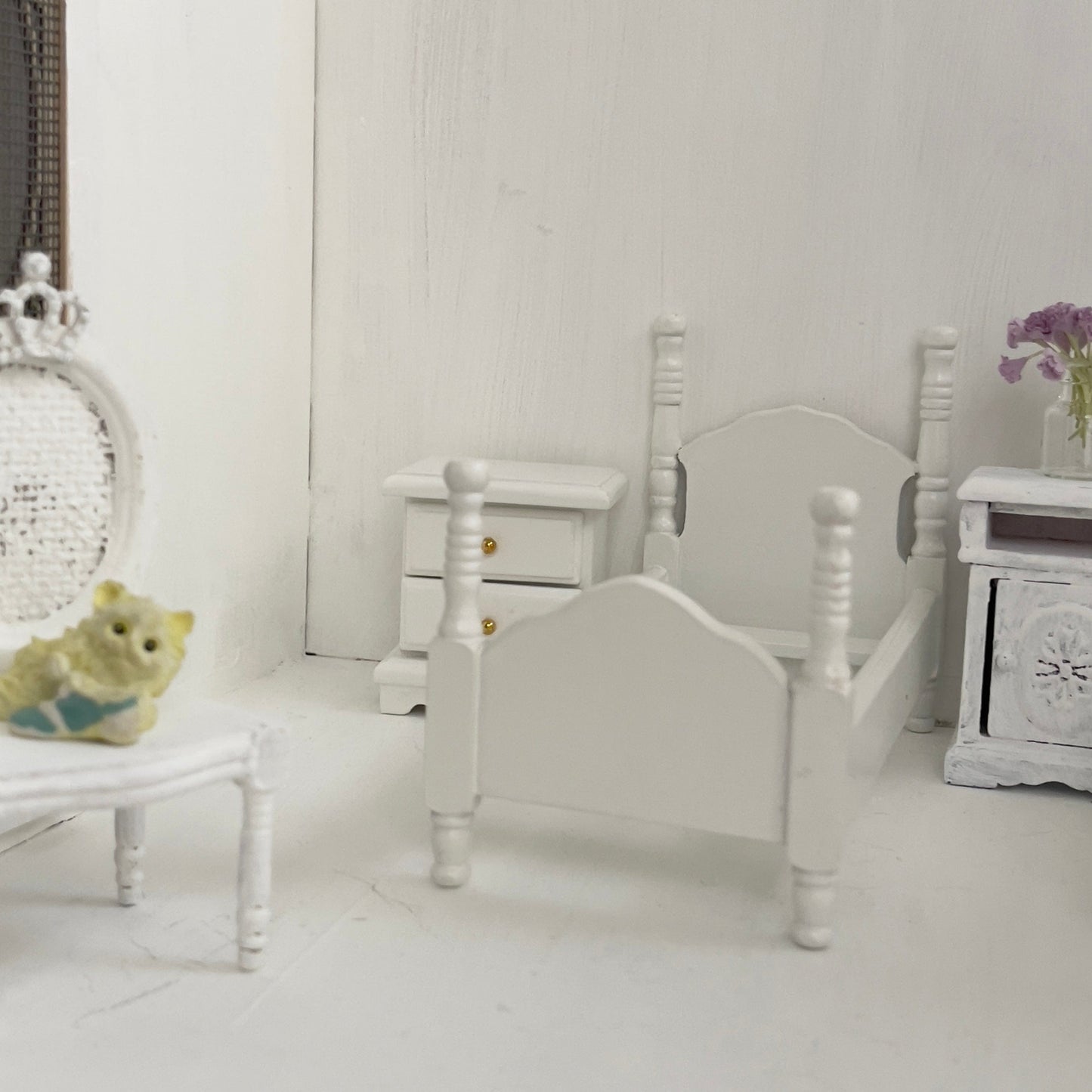 Chantallena Doll House Furniture Fawn’s Flea Market Finds |Ten Piece Furniture and Decor- 1:12 Scale |Lot 4
