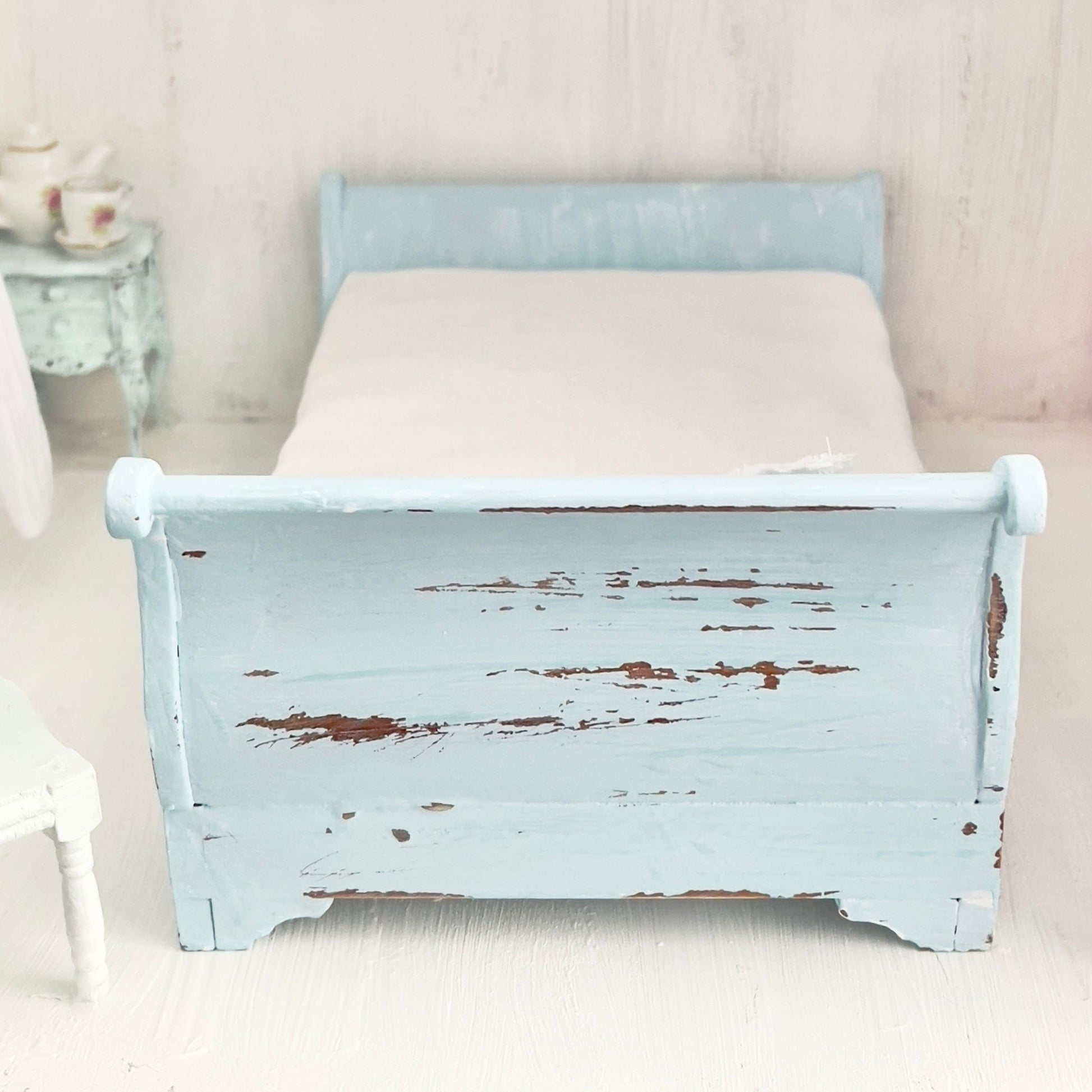 Chantallena Doll House Pale Blue Painted Full Sleigh Bed - 1:12 Scale |Bare Romance