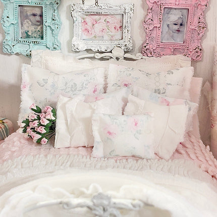 Chantallena Doll House Seventh petal bedding set 1:12 Scale Seventh Petal Bedding Set -Bound by Roses| Chantallena
