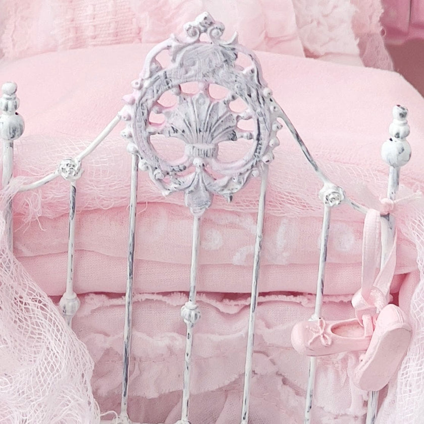 Chantallena Doll House Six whispering petals bed 1:12 Scale Dressed Dollhouse Bed - At the Ballet| Chantallena