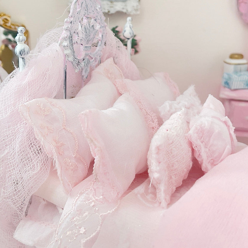 Chantallena Doll House Six whispering petals bed 1:12 Scale Dressed Dollhouse Bed - At the Ballet| Chantallena