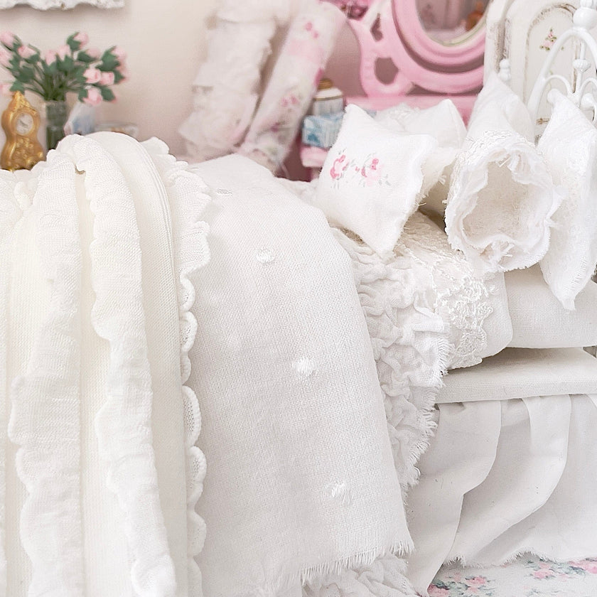 Chantallena Doll House Six whispering petals bed 1:12 Scale Dressed Dollhouse Bed - Bianco Ballet| Chantallena