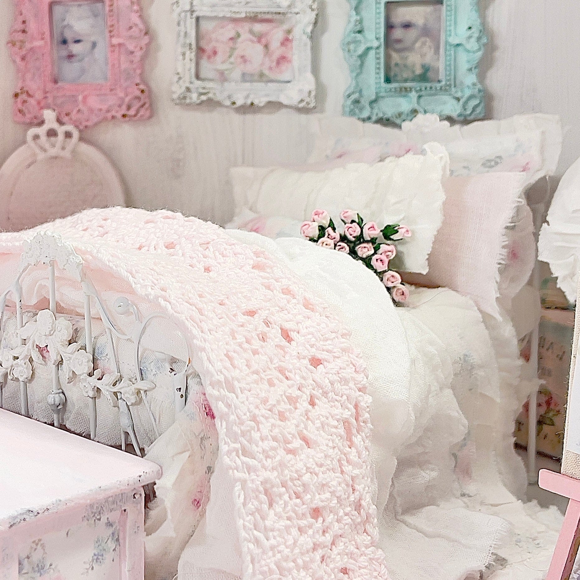 Chantallena Doll House Six whispering petals bed 1:12 Scale Dressed Dollhouse Bed - Morning Roses | Chantallena