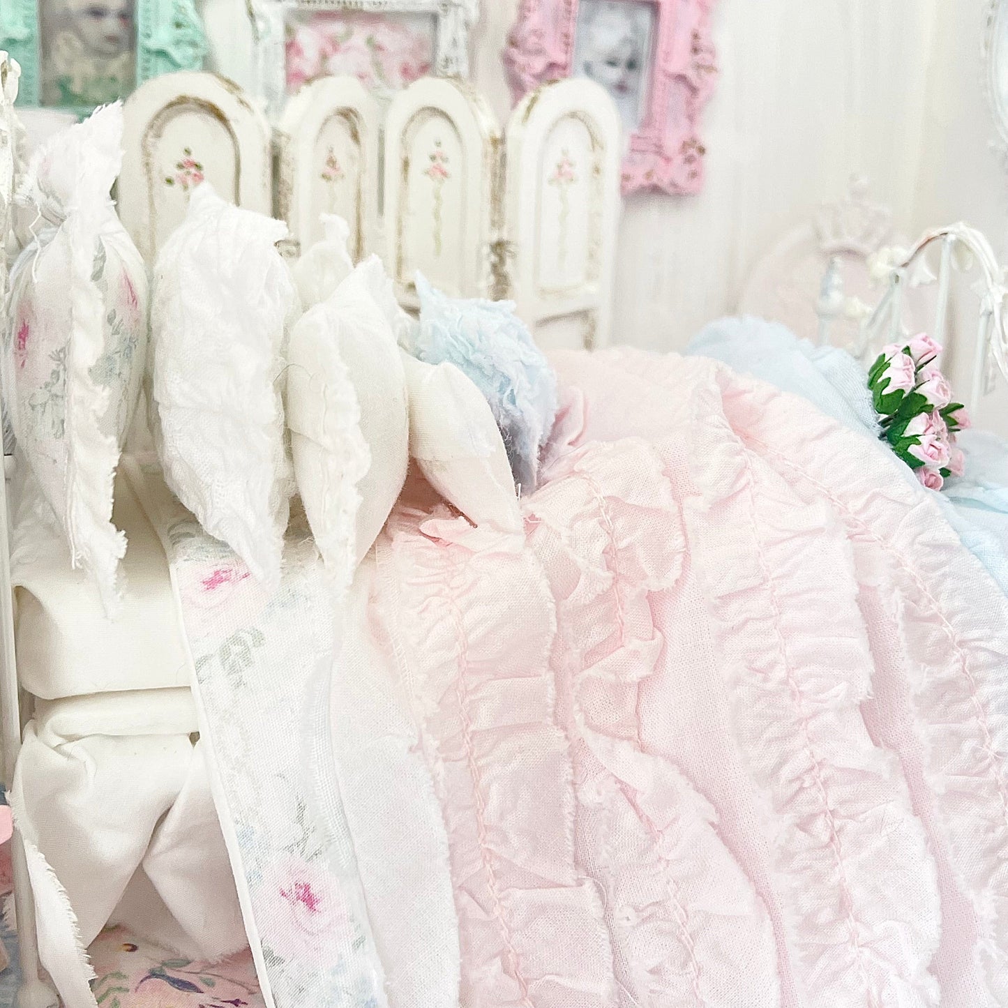 Chantallena Doll House Six whispering petals bed 1:12 Scale Dressed Dollhouse Bed - The Ruffled Rose | Chantallena