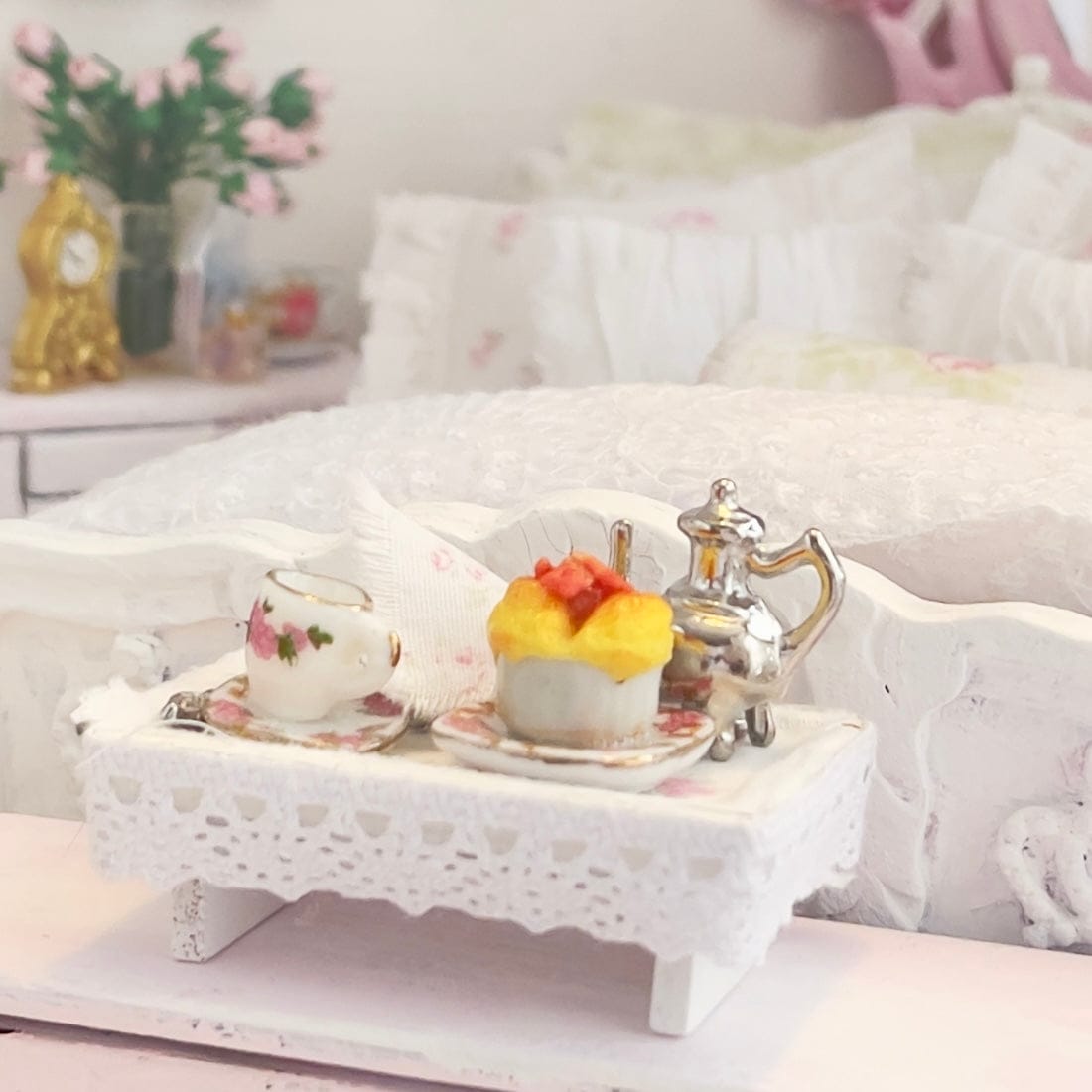 Chantallena Doll House Six whispering petals bed 1:12 Scale Dressed Dollhouse Bed with Breakfast Tray- Twining Roses |Chantallena