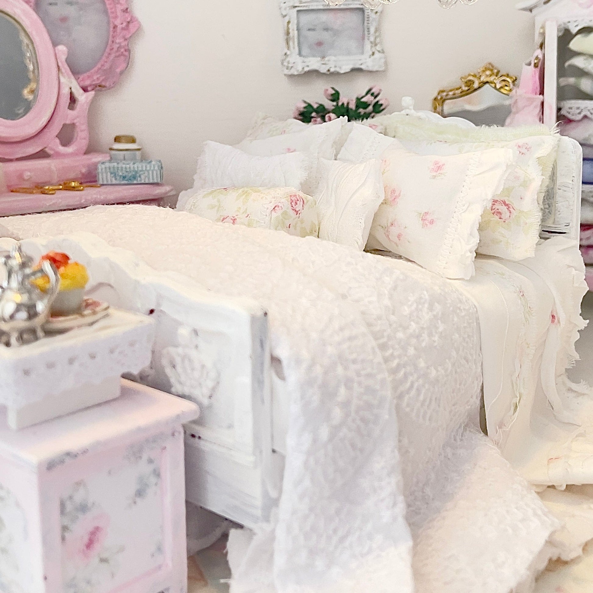 Chantallena Doll House Six whispering petals bed 1:12 Scale Dressed Dollhouse Bed with Breakfast Tray- Twining Roses |Chantallena