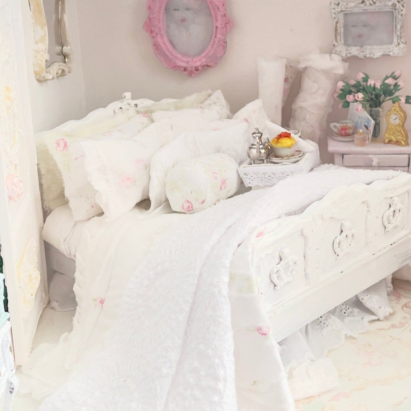 Chantallena Doll House Six whispering petals bed 1:12 Scale Dressed Dollhouse Bed with Breakfast Tray- Twining Roses |Chantallena