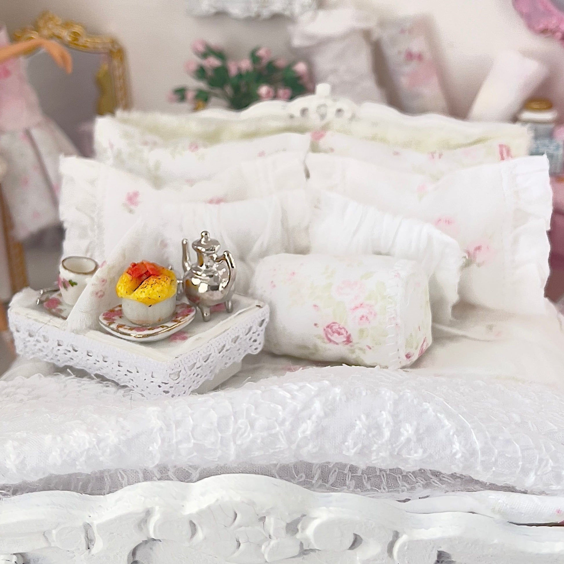 Chantallena Doll House Six whispering petals bed 1:12 Scale Dressed Dollhouse Bed with Breakfast Tray- Twining Roses |Chantallena