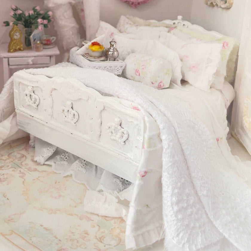 Chantallena Doll House Six whispering petals bed 1:12 Scale Dressed Dollhouse Bed with Breakfast Tray- Twining Roses |Chantallena