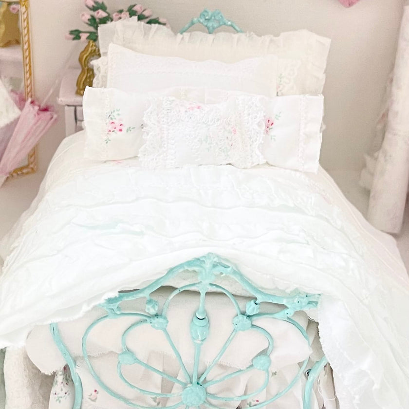 Chantallena Doll House Six whispering petals bed 1:12 Scale Dressed Dollhouse Wrought Iron Bed - Lace Sonnet| Chantallena