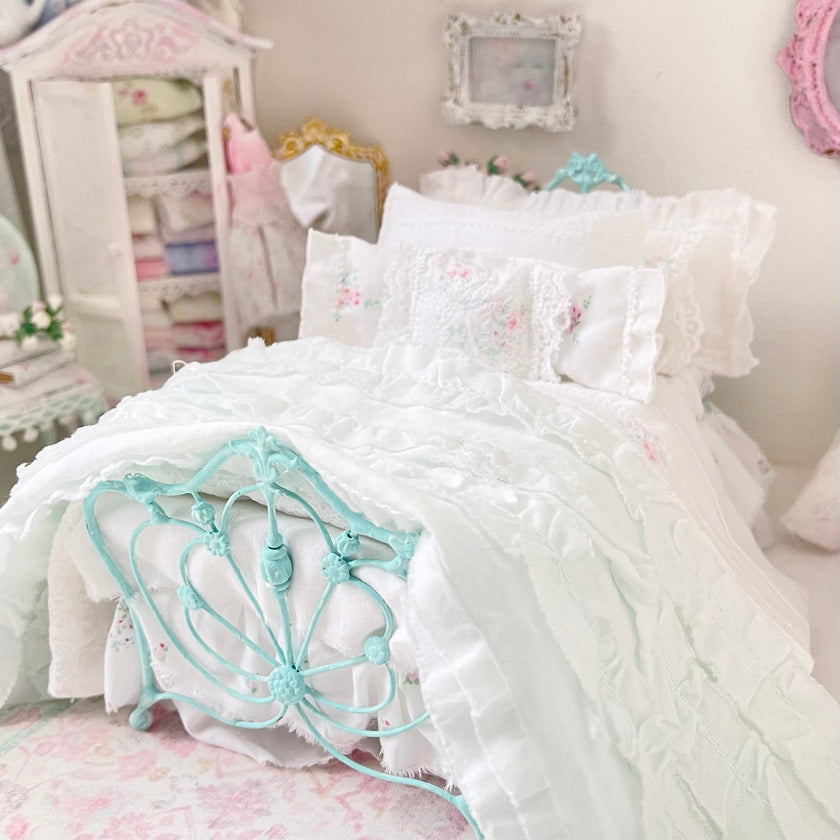 Chantallena Doll House Six whispering petals bed 1:12 Scale Dressed Dollhouse Wrought Iron Bed - Lace Sonnet| Chantallena