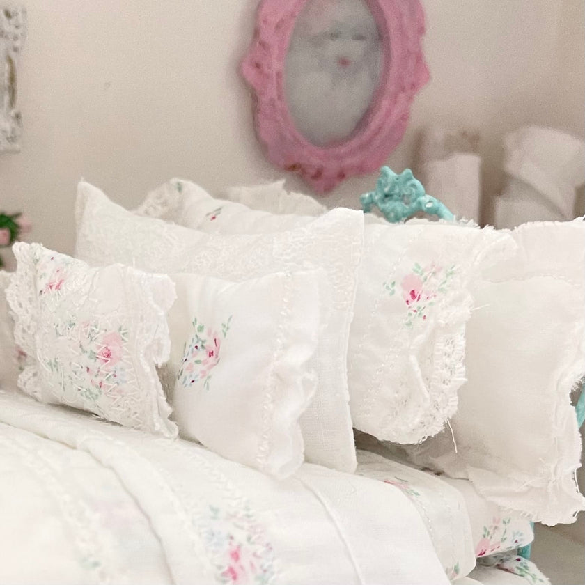 Chantallena Doll House Six whispering petals bed 1:12 Scale Dressed Dollhouse Wrought Iron Bed - Lace Sonnet| Chantallena
