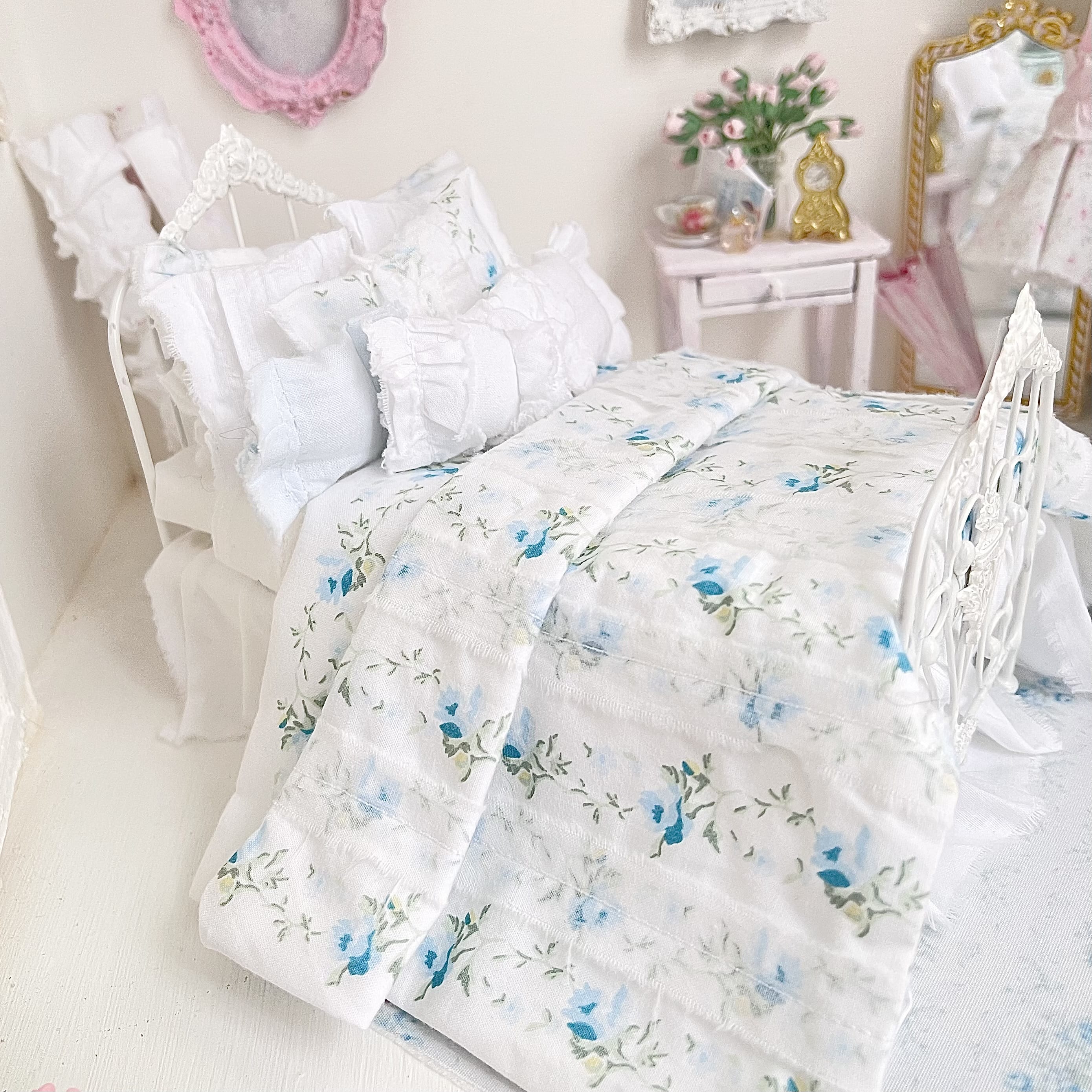 Chantallena Doll House Six whispering petals bed 1:12 Scale Dressed Dollhouse Wrought Iron Bed- Softly Told| Chantallena