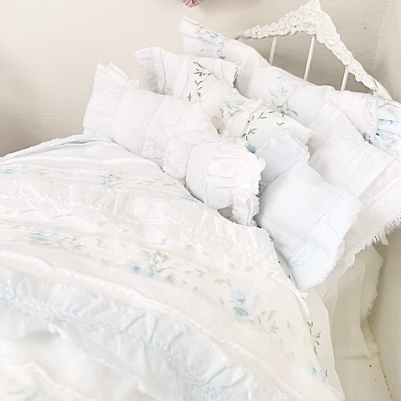 Chantallena Doll House Six whispering petals bed 1:12 Scale Dressed Dollhouse Wrought Iron Bed- Softly Told| Chantallena