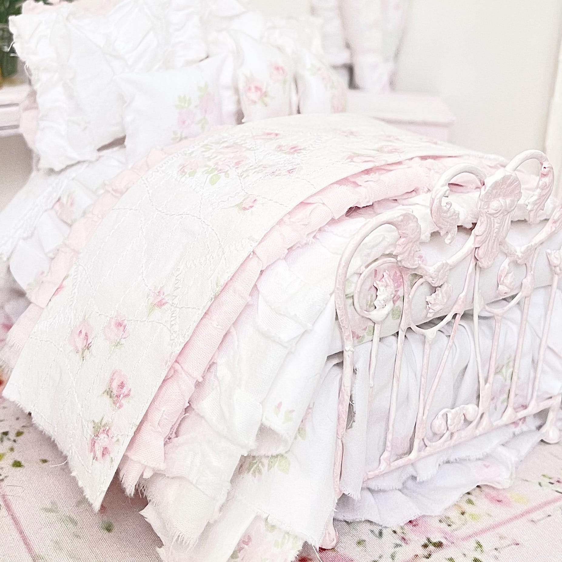 Chantallena Doll House Six whispering petals bed 1:12 Scale Dressed Dollhouse Wrought Iron - Roses are Forever| Chantallena