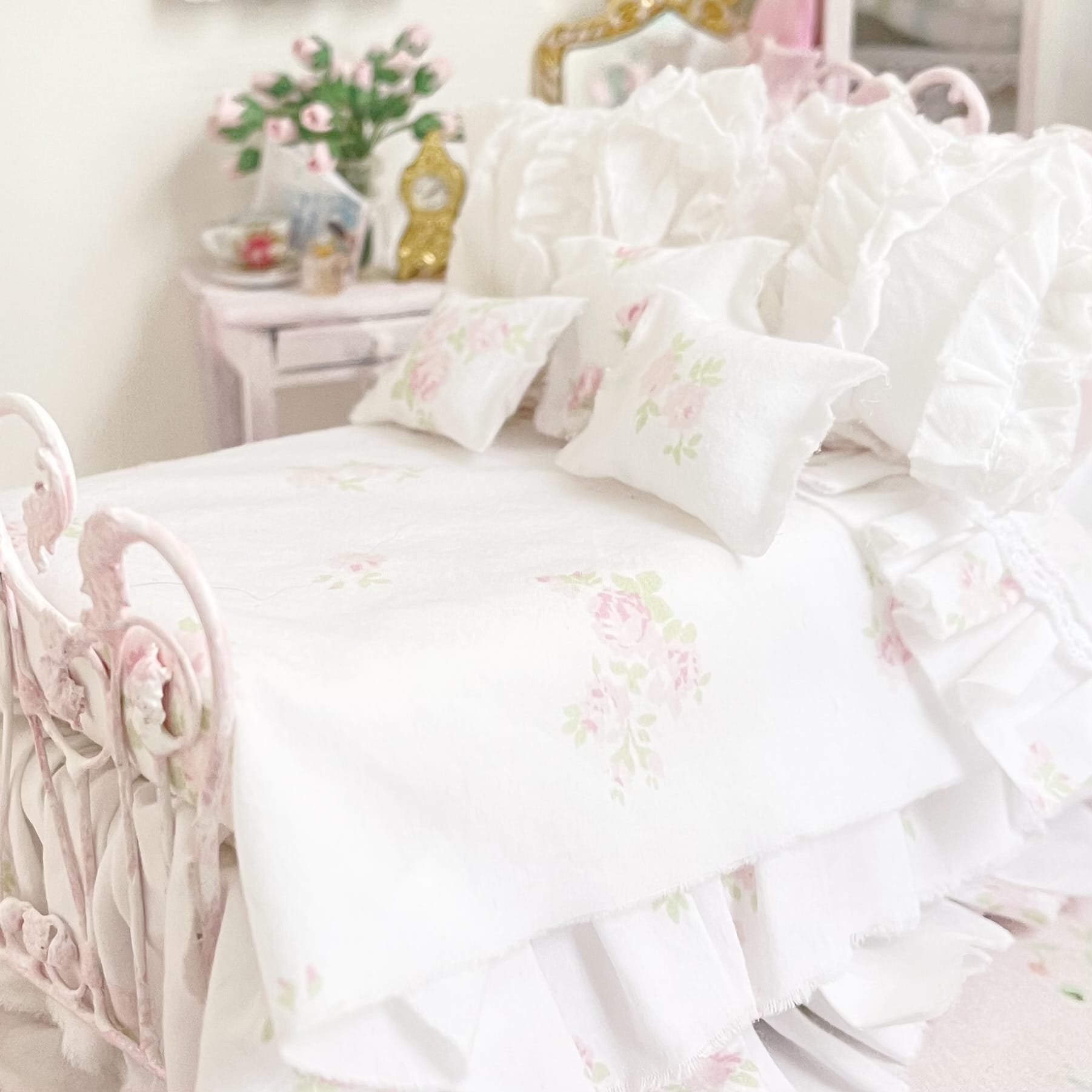 Chantallena Doll House Six whispering petals bed 1:12 Scale Dressed Dollhouse Wrought Iron - Roses are Forever| Chantallena