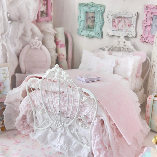 Chantallena Doll House Six whispering petals bed Quiet 1:12 Scale Dressed Dollhouse Bed - The Quiet Rose | Chantallena