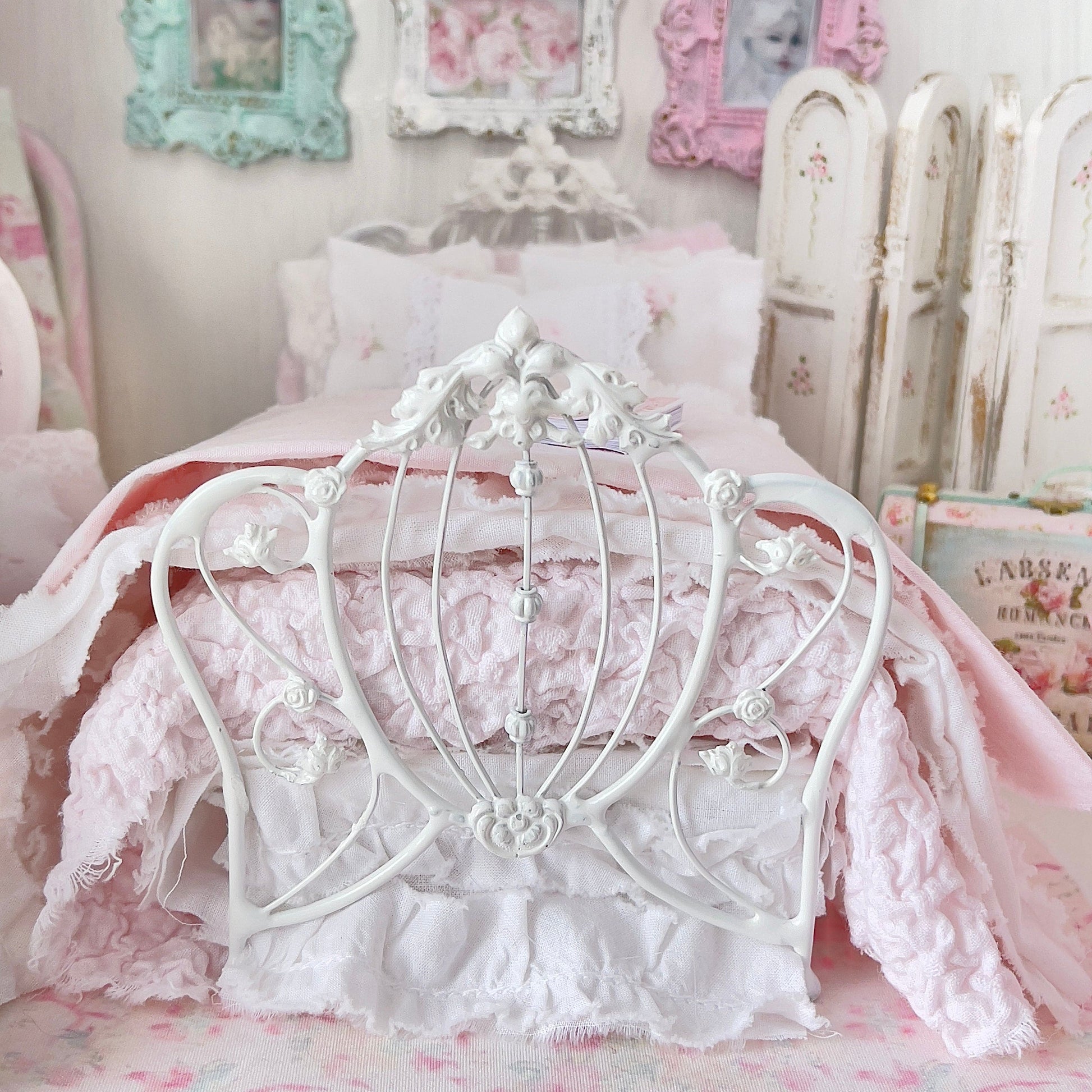 Chantallena Doll House Six whispering petals bed Quiet 1:12 Scale Dressed Dollhouse Bed - The Quiet Rose | Chantallena