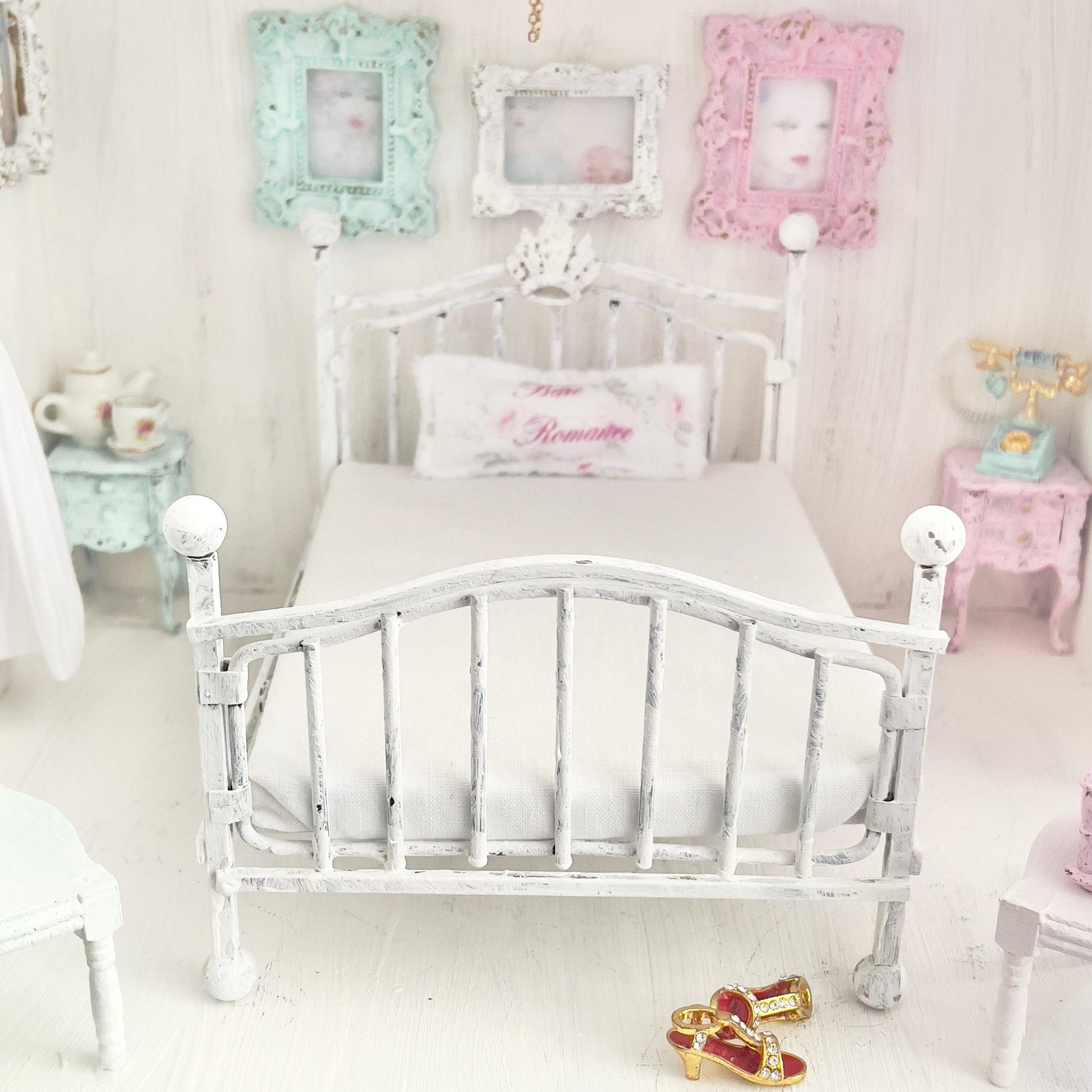 Chantallena Doll House White Distressed Painted Metal with Crown Double Bed- 1:12 Scale |Bare Romance