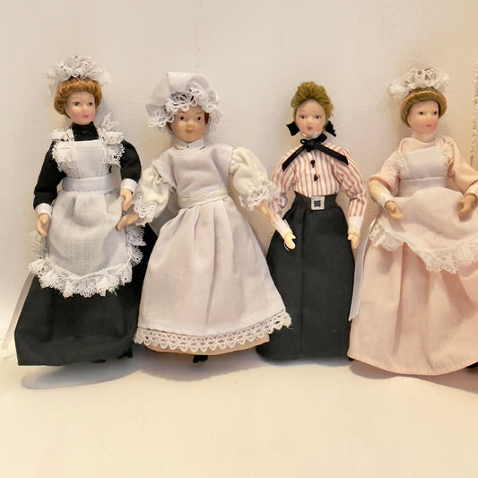 CHANTALLENA Doll Mélange| Four Female 1:12 Scale Dollhouse Dolls