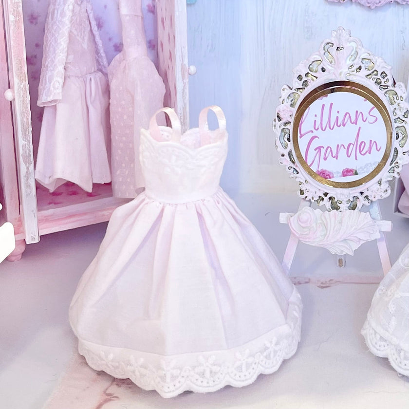 Chantallena Dresses Pink and White Cotton Eyelet Display Dresses-1:12 Scale | Lillian’s Garden