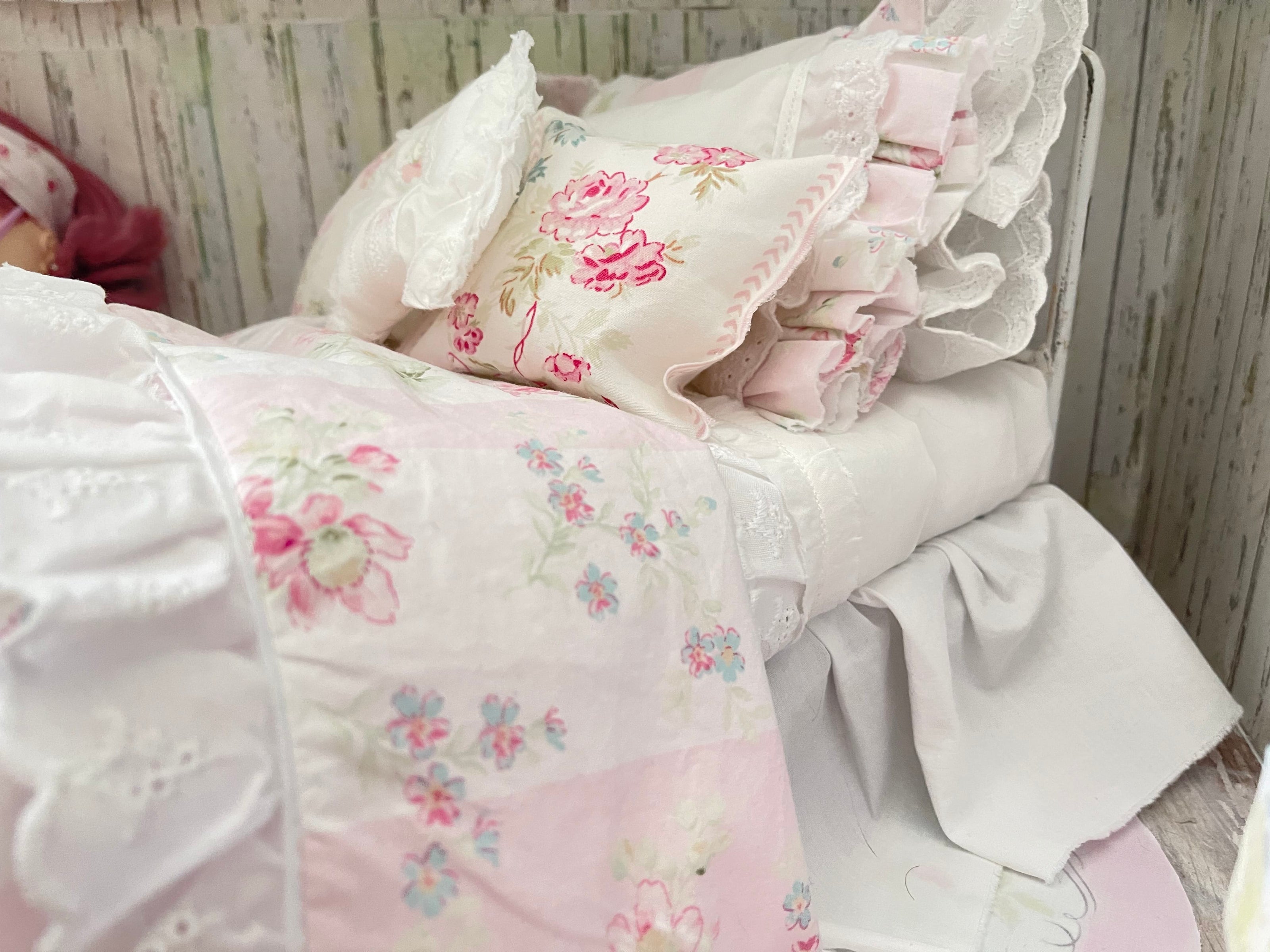 Chantallena fashion doll bedding 1:6 Scale-Spring Willow |White Lightly Textured Cotton Bedding Set | Dinah (Copy 2)