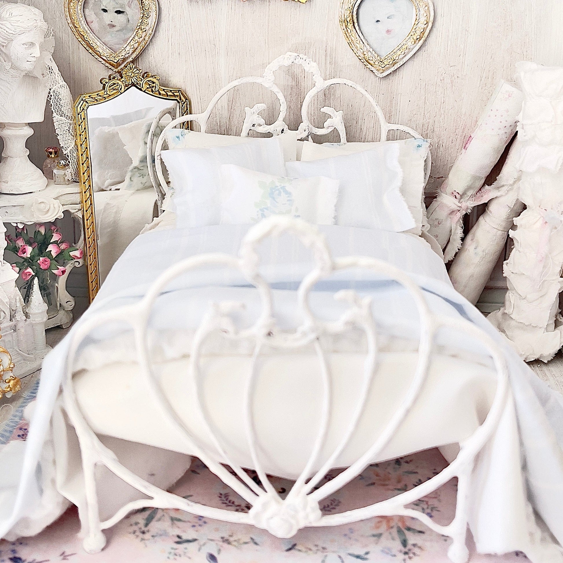 Chantallena Forever in bloom bedding sets 1:12 Scale Dollhouse Bedding Set- Anne Forever in Bloom Shabby Blue Stripes | Chantallena