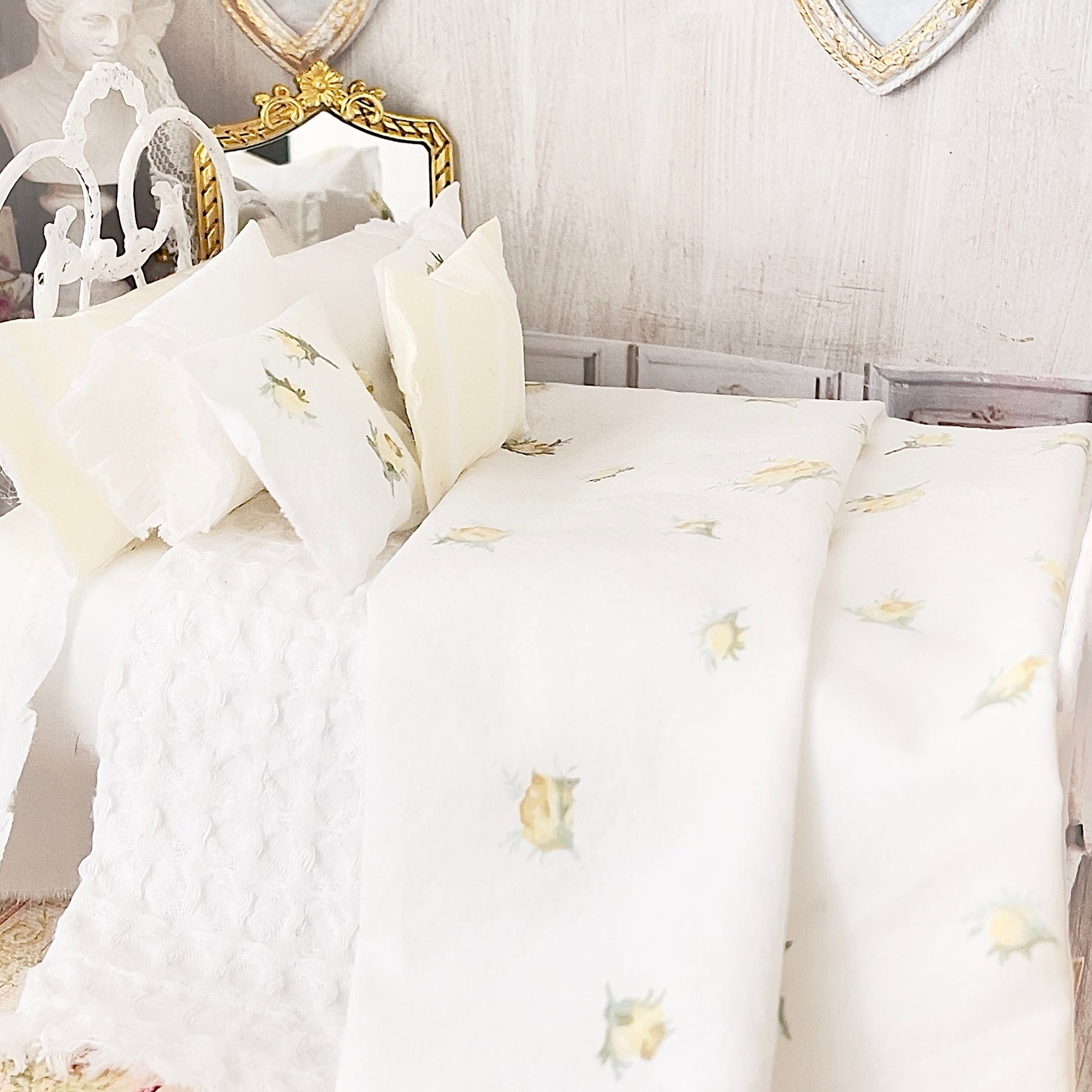 Chantallena Forever in bloom bedding sets 1:12 Scale Dollhouse Bedding Set- Belle Forever in Bloom Yellow Roses | Chantallena