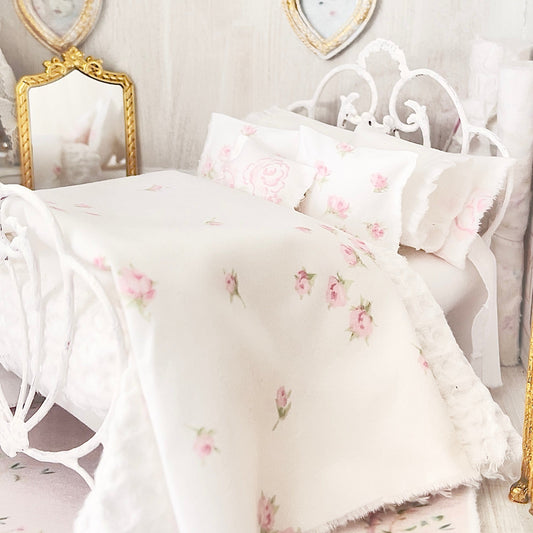 Chantallena Forever in bloom bedding sets 1:12 Scale Dollhouse Bedding Set- Chia Forever in Bloom Pink Sprinkled Roses| Chantallena