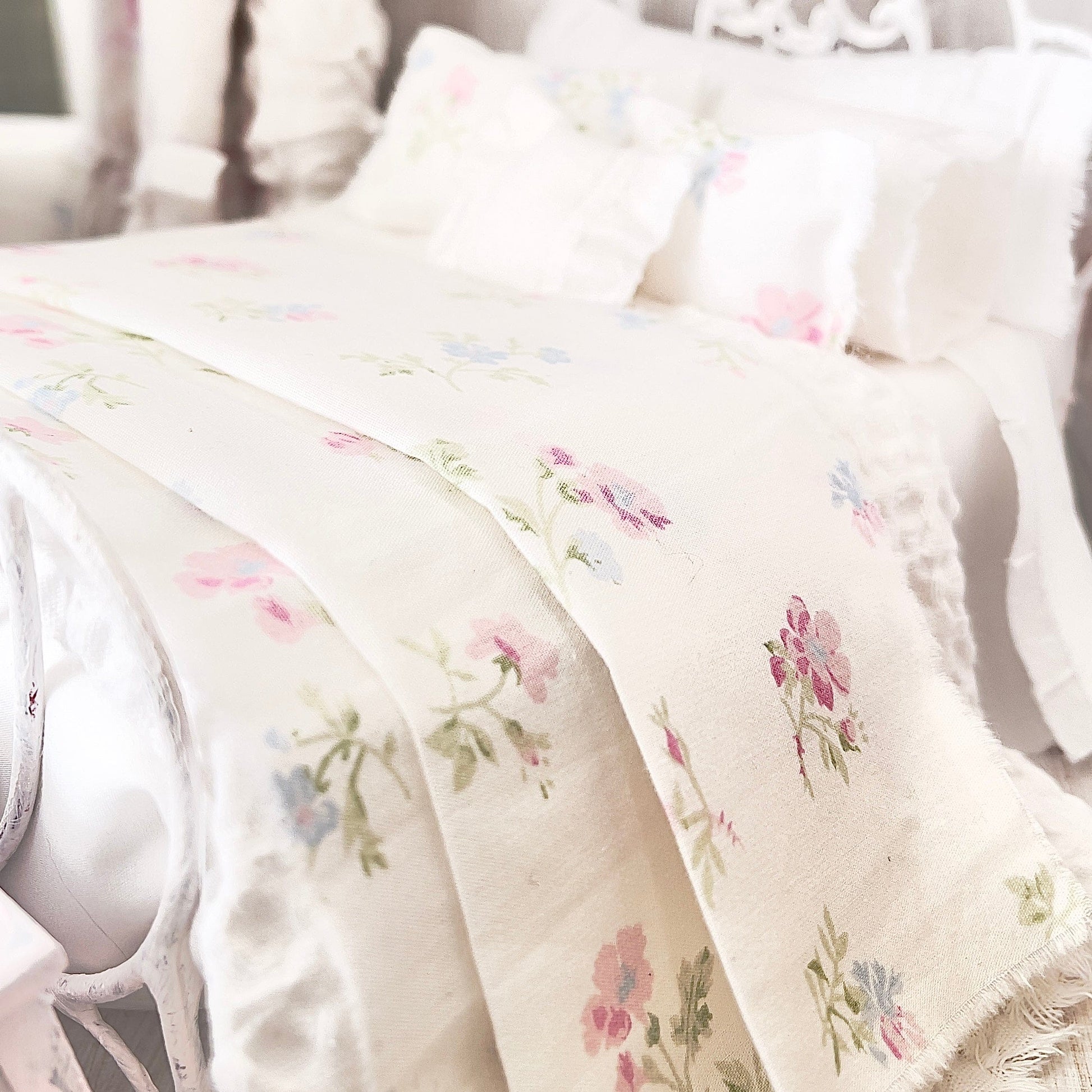 Chantallena Forever in bloom bedding sets 1:12 Scale Dollhouse Bedding Set- Demi Forever in Bloom Shabby Pastel Wildflowers | Chantallena