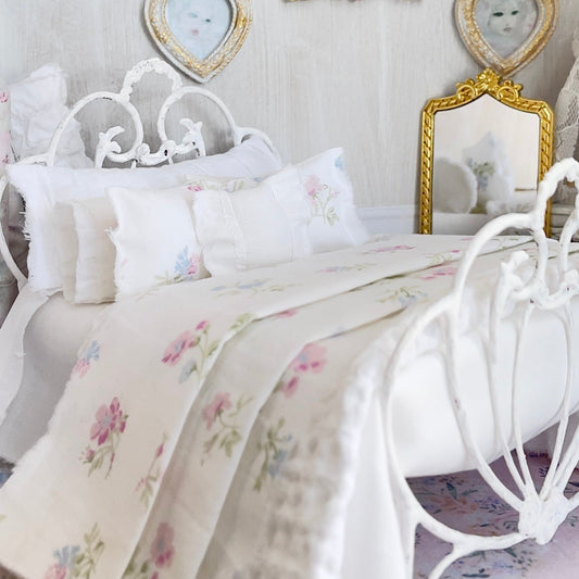 Chantallena Forever in bloom bedding sets 1:12 Scale Dollhouse Bedding Set- Demi Forever in Bloom Shabby Pastel Wildflowers | Chantallena