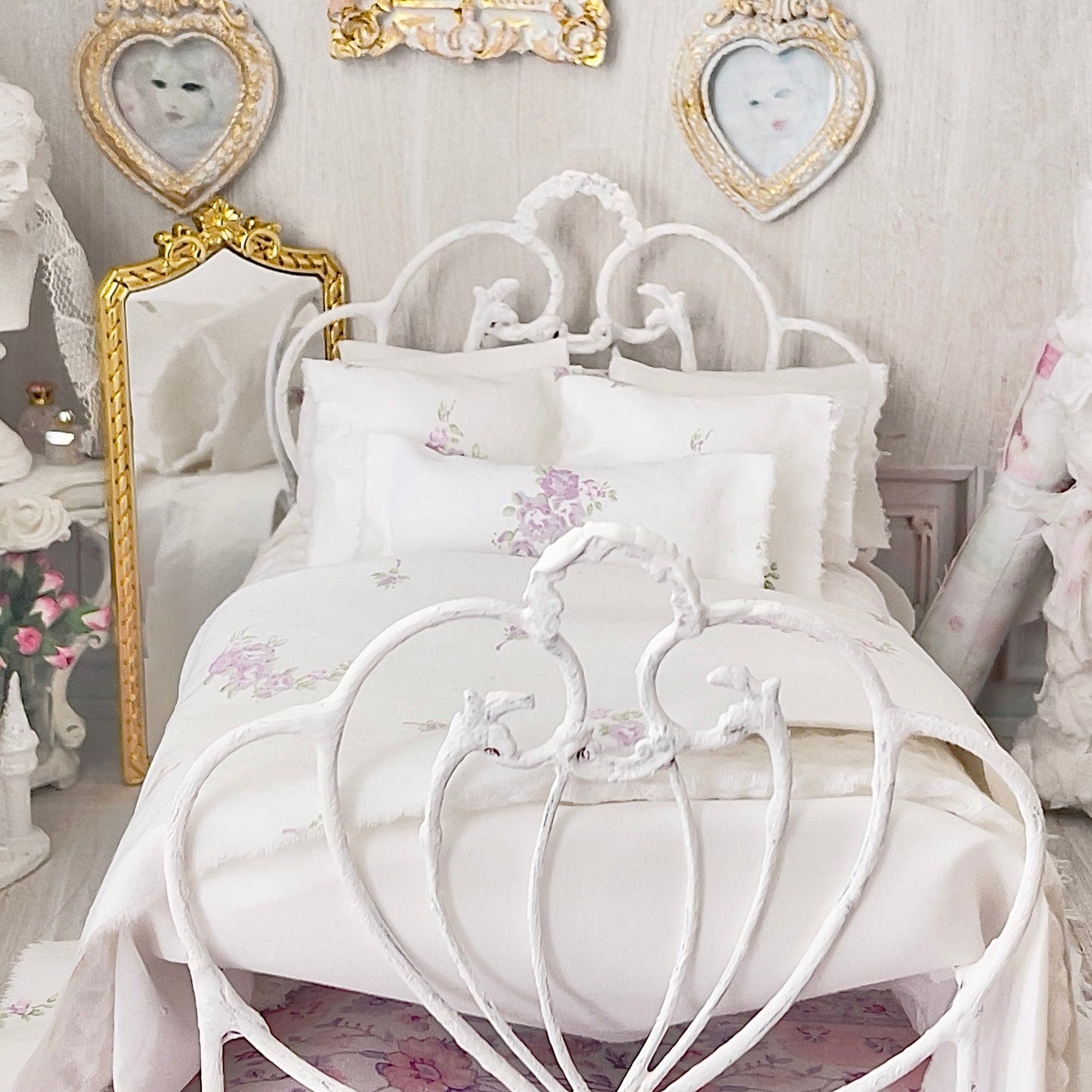 Chantallena Forever in bloom bedding sets 1:12 Scale Dollhouse Bedding Set- June Forever in Bloom Lavender Roses | Chantallena