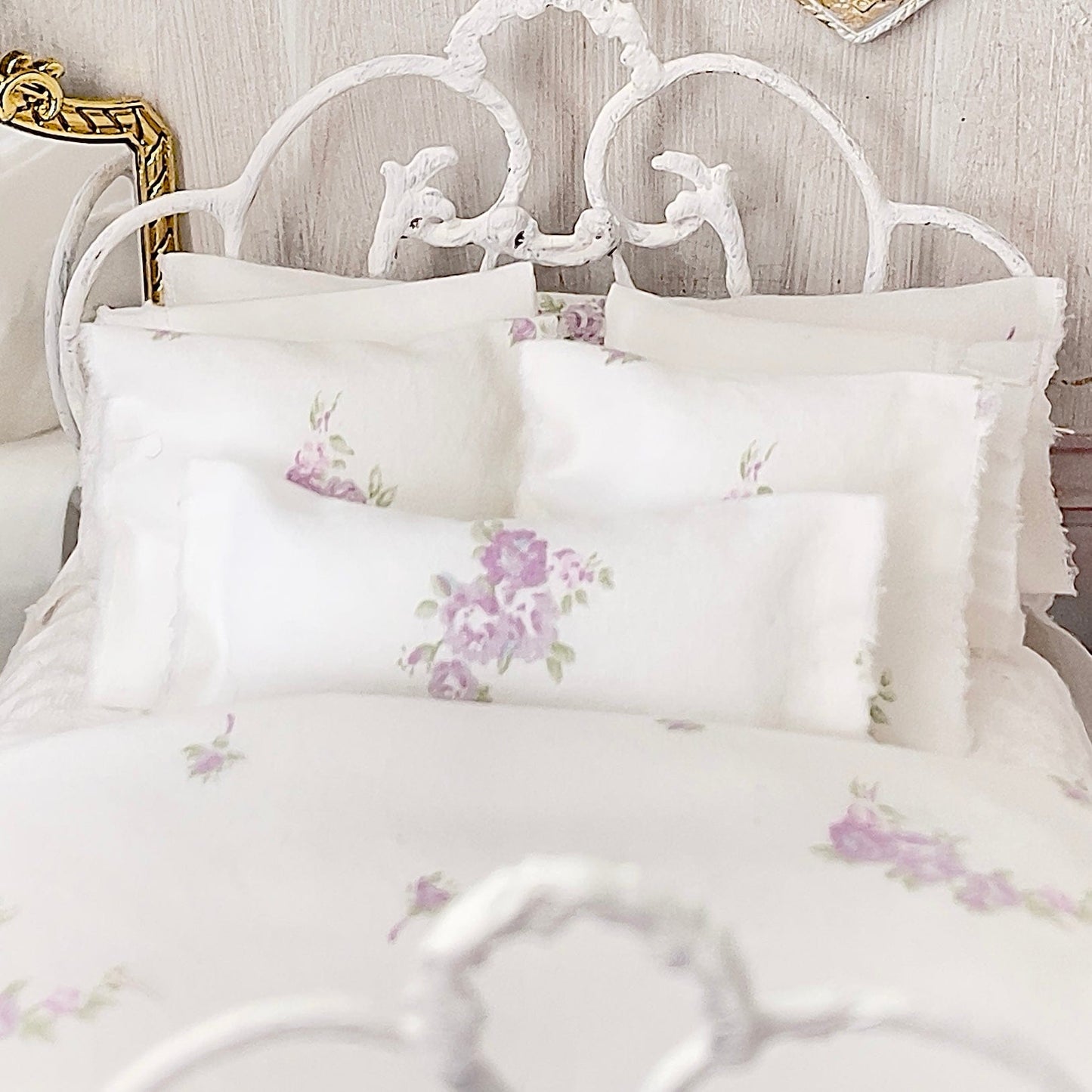 Chantallena Forever in bloom bedding sets 1:12 Scale Dollhouse Bedding Set- June Forever in Bloom Lavender Roses | Chantallena