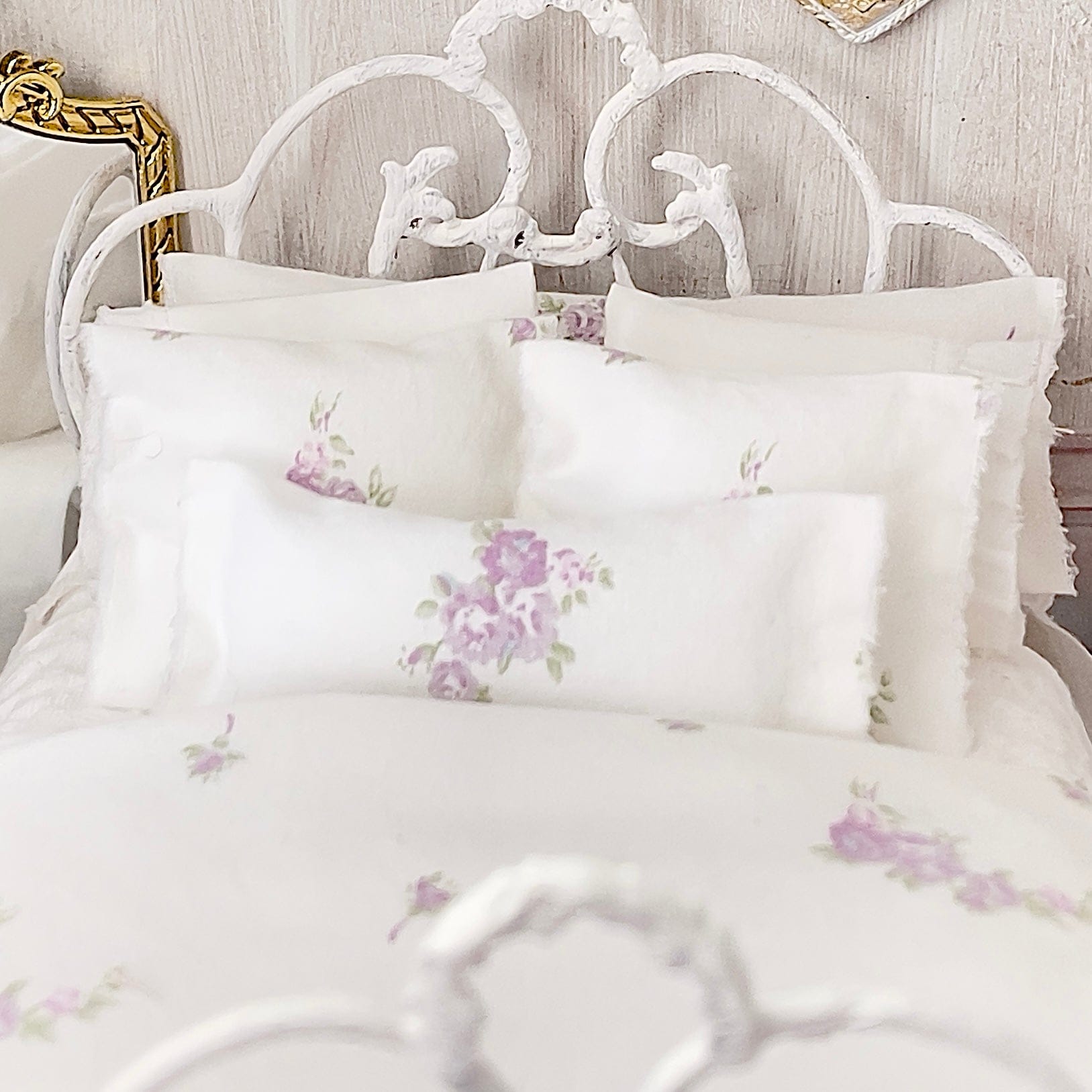 Chantallena Forever in bloom bedding sets 1:12 Scale Dollhouse Bedding Set- June Forever in Bloom Lavender Roses | Chantallena