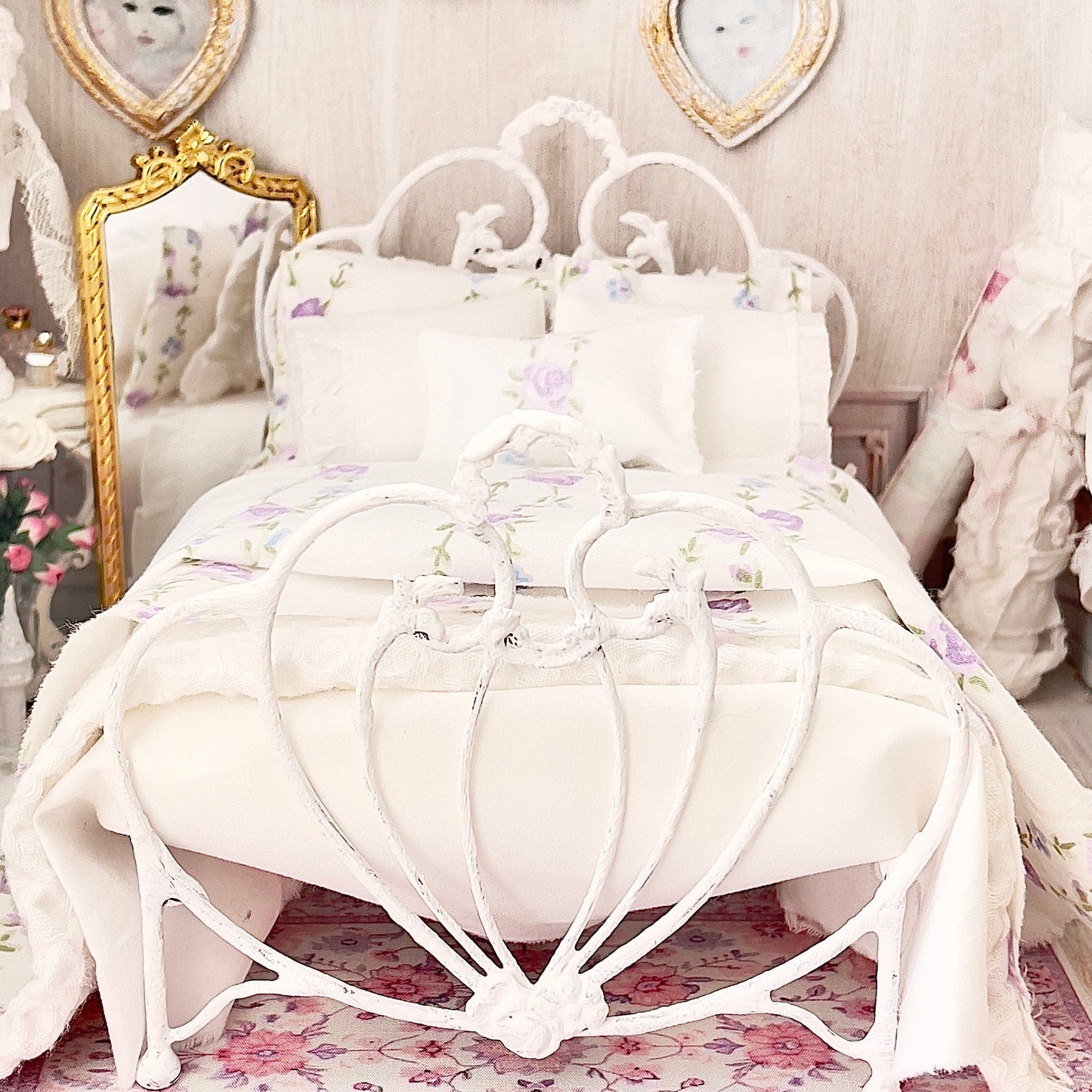 Chantallena Forever in bloom bedding sets 1:12 Scale Dollhouse Bedding Set- Mabel Forever in Bloom Lavender Rose Trellis | Chantallena
