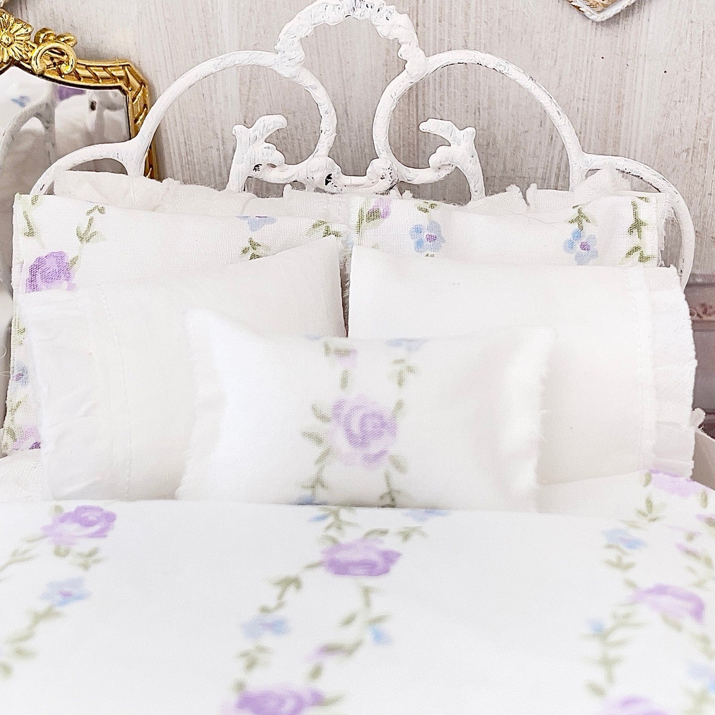 Chantallena Forever in bloom bedding sets 1:12 Scale Dollhouse Bedding Set- Mabel Forever in Bloom Lavender Rose Trellis | Chantallena