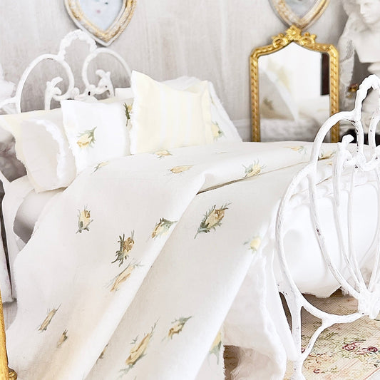 Chantallena Forever in bloom bedding sets Double (9 inch by 9 inch) 1:12 Scale Dollhouse Bedding Set- Belle Forever in Bloom Yellow Roses | Chantallena