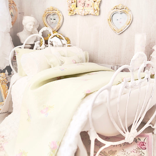 Chantallena Forever in bloom bedding sets Double (9 inch by 9 inch) 1:12 Scale Dollhouse Bedding Set- Hope Forever in Bloom Shabby Green and Pink Roses | Chantallena