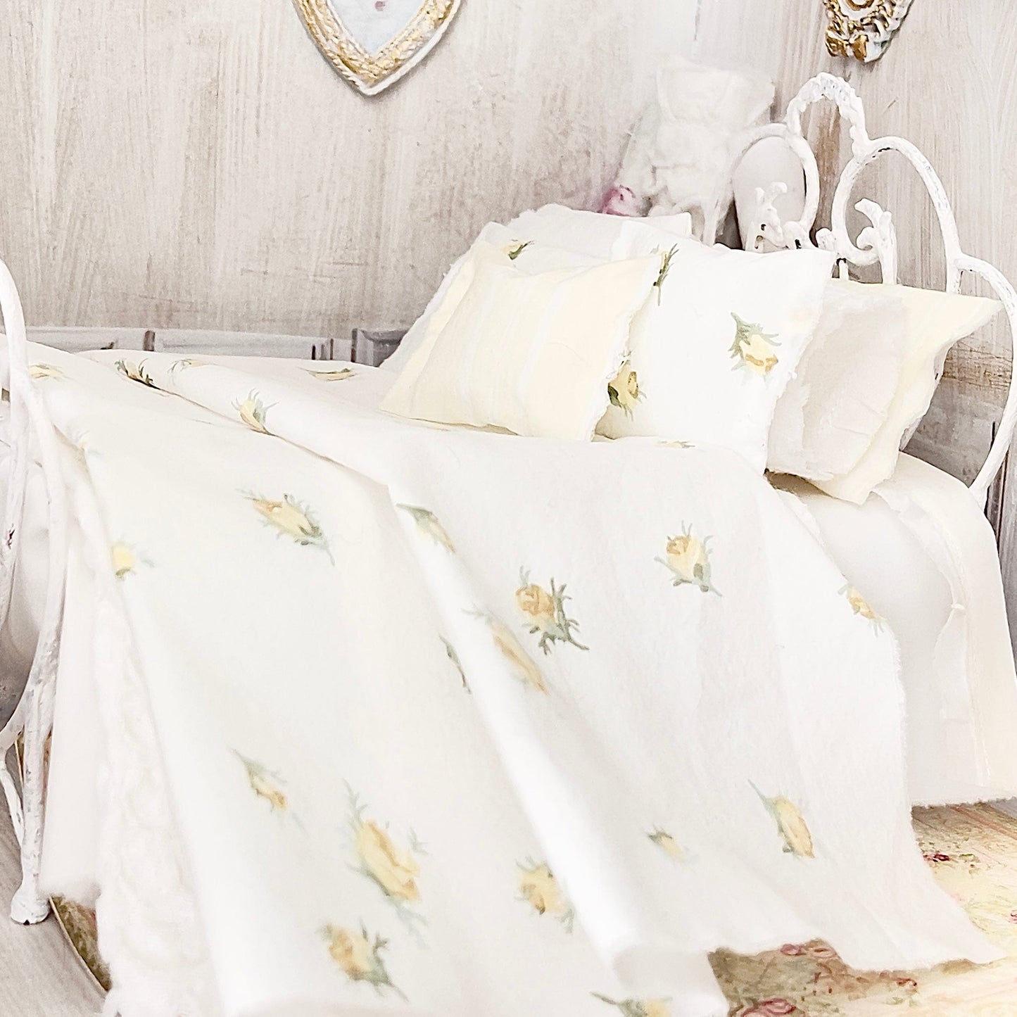 Chantallena Forever in bloom bedding sets Single/Twin (8 in by 8 in) 1:12 Scale Dollhouse Bedding Set- Belle Forever in Bloom Yellow Roses | Chantallena