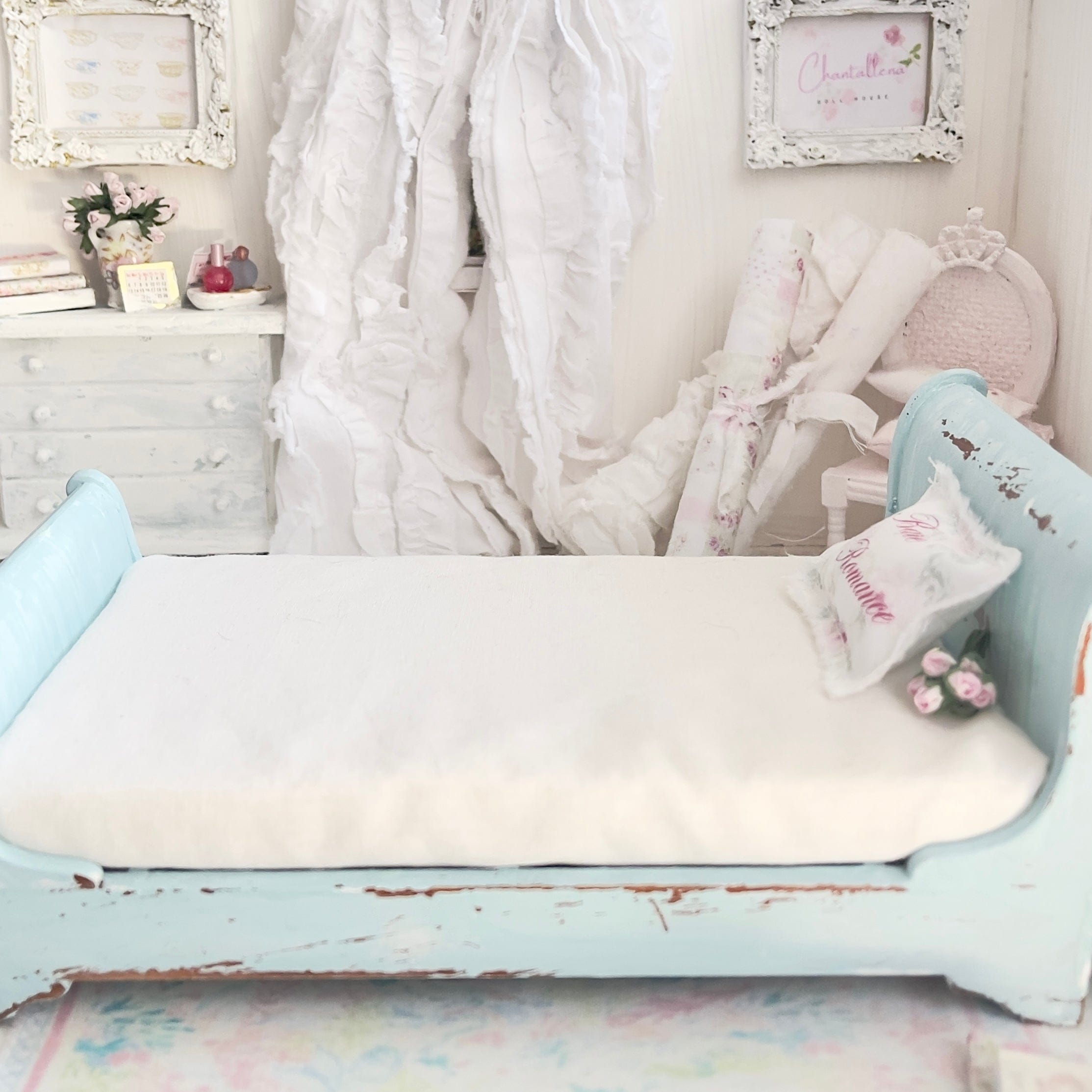 Chantallena Furniture 1:12 Scale Distressed Painted Shabby Blue Wooden Double Sleigh Dollhouse Bed| Unwritten Romance |Chantallena