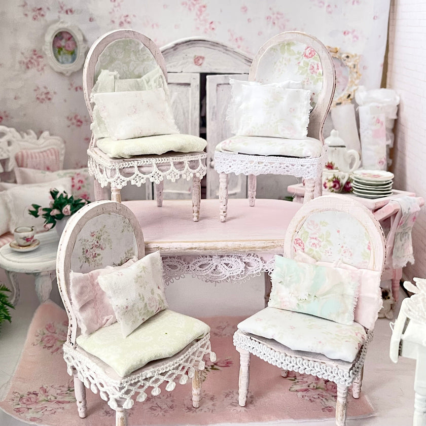 Chantallena Furniture 1:12 Scale Dollhouse Shabby Dining Table with Four Chairs- Seventh Petal Painted Furniture | Chantallena