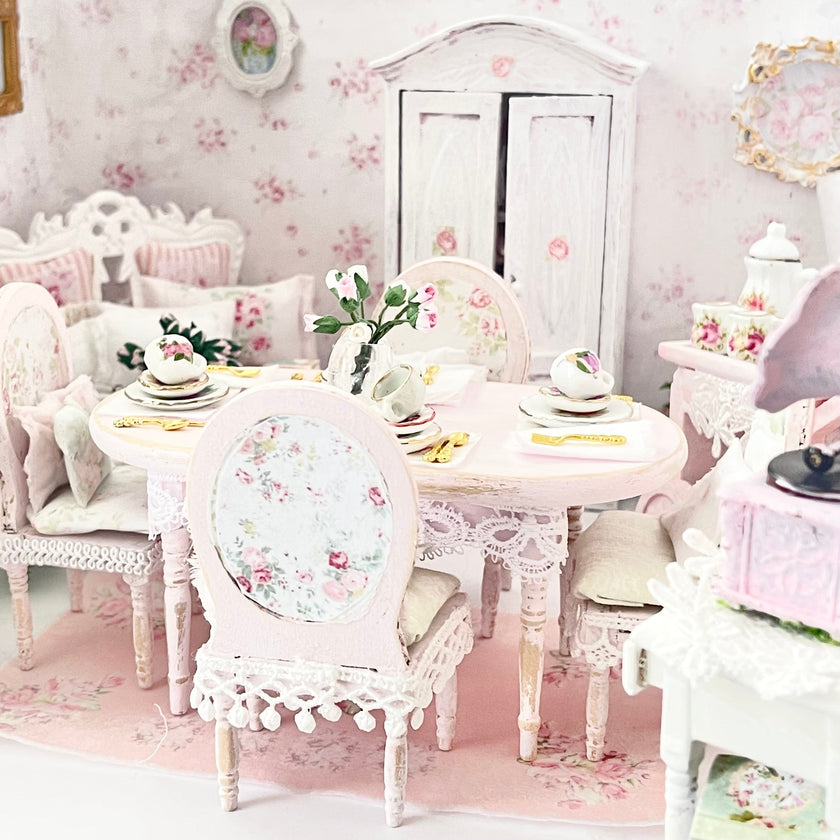 Chantallena Furniture 1:12 Scale Dollhouse Shabby Dining Table with Four Chairs- Seventh Petal Painted Furniture | Chantallena