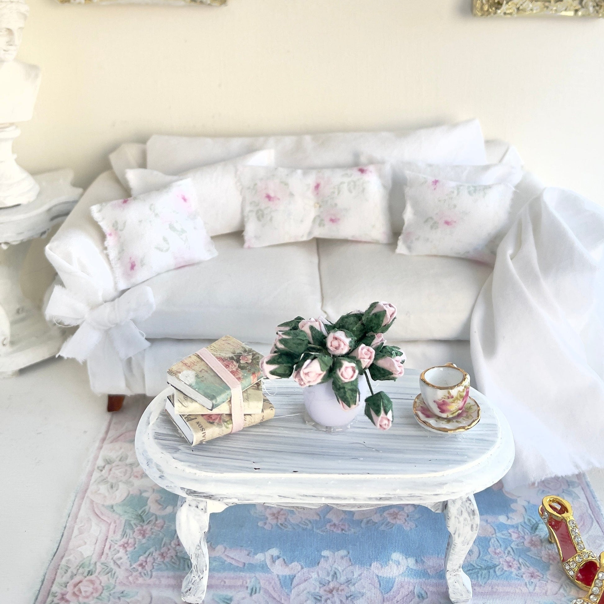 CHANTALLENA Pillow Set | Shabby Pink Roses with Blue Accents and Throw- 1:12 scale | Shabby 2