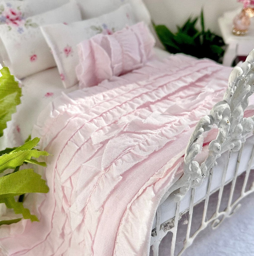 Chantallena White Bed Linens Maria-Pink Roses with Ruffled Throw Dollhouse Bedding Set-1:12 Scale| Forever in Bloom |Chantallena